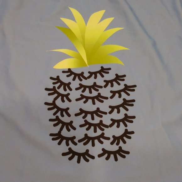 Long-Sleeved Rashguard - Picture 3 of 7